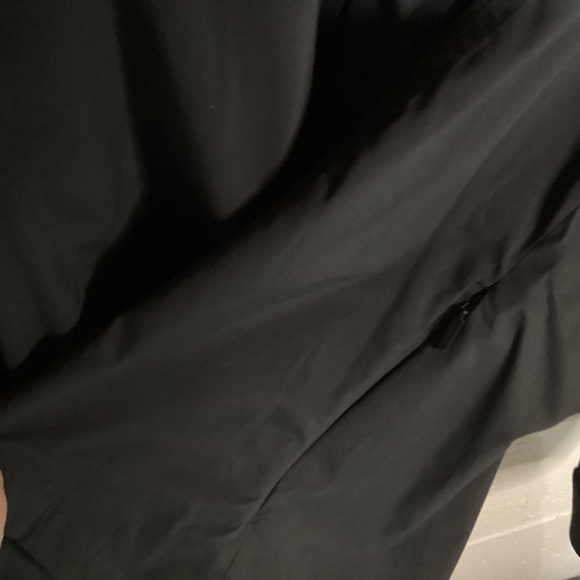 Athleta Women’s Light Weight Cape Windbreaker Jacket | Pockets | High Low - Picture 3 of 4